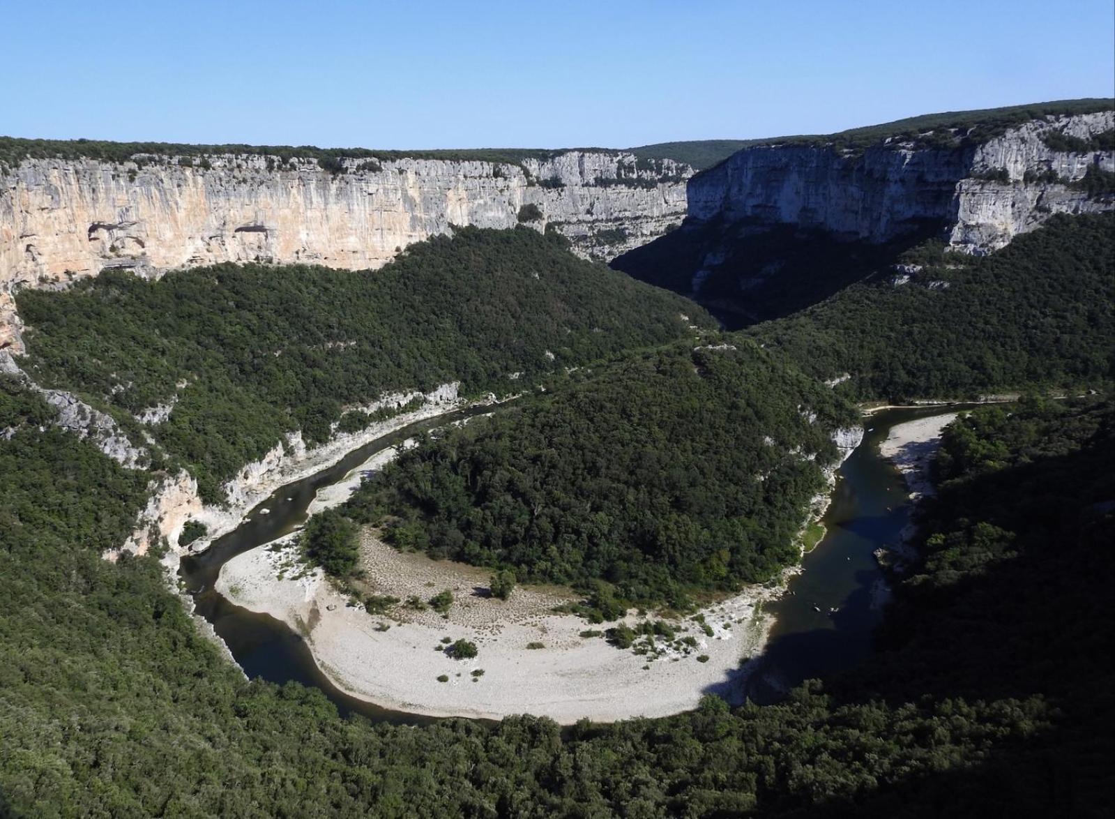 Superbe Appartement Dans Residence Avec Piscine Saint-Martin-d'Ardeche Exterior photo